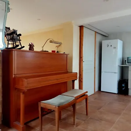 Piano Loft Turismo Rural Costa Brava-vilanova De La Muga Apartment